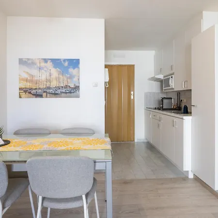 Siesta 0302 * Oostduinkerke-Bad